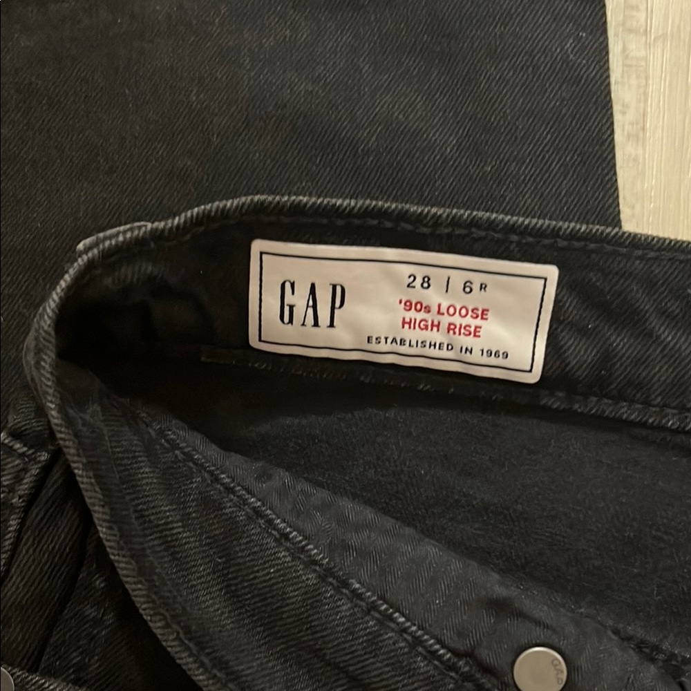 New GAP Black 90s loose high Rise jeans